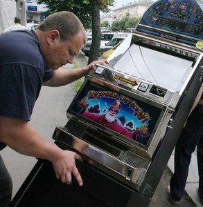 Закрыто казино  с игровыми автоматами 