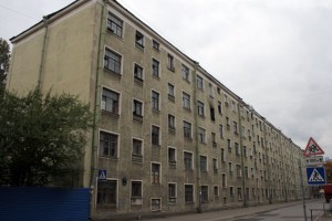 В Петербурге загорелся один из расселенных домов