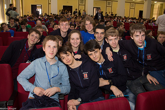 Школьники из Санкт-Петербурга отличились на престижных соревнованиях по физике